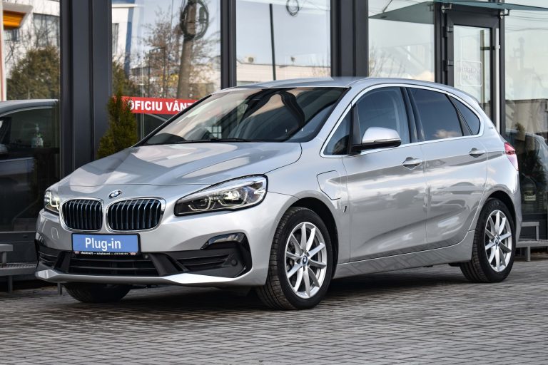 BMW 225XE