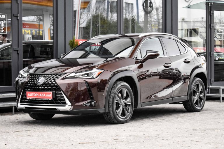 Lexus UX250h
