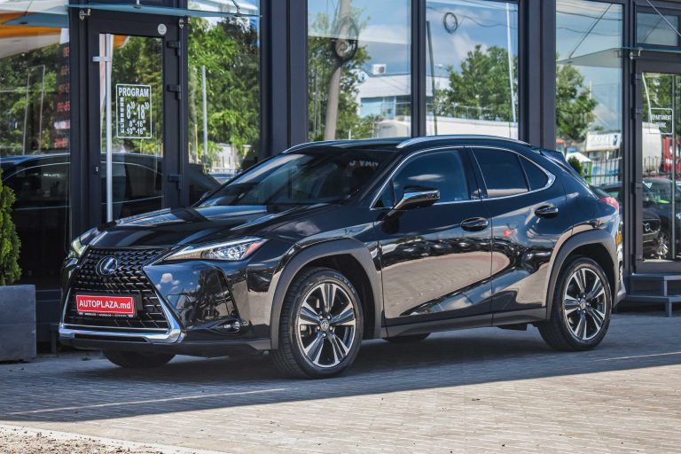 Lexus UX250h