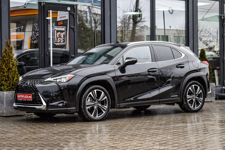 Lexus UX250h