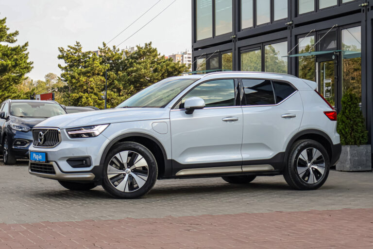 Volvo XC40