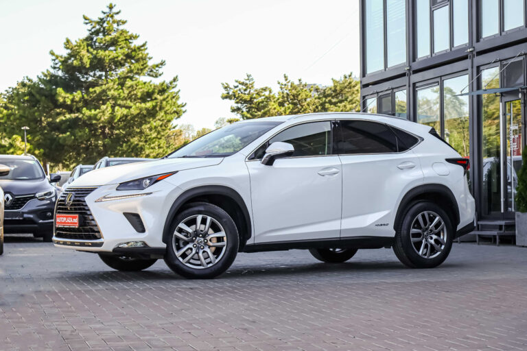 Lexus NX300h