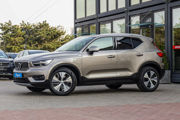 Volvo XC40