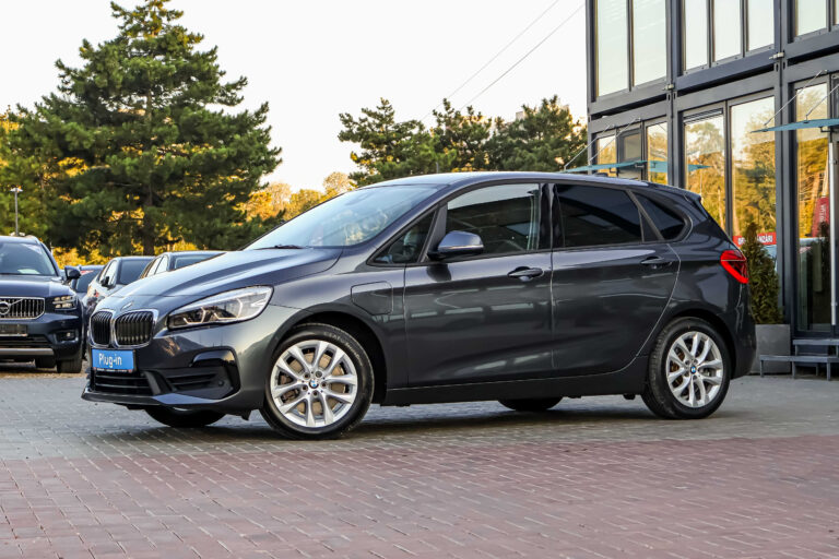 BMW Series 2