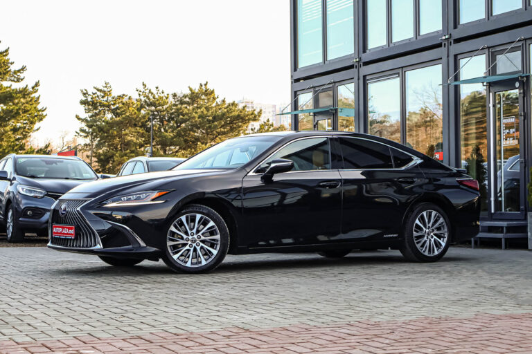 Lexus ES300h
