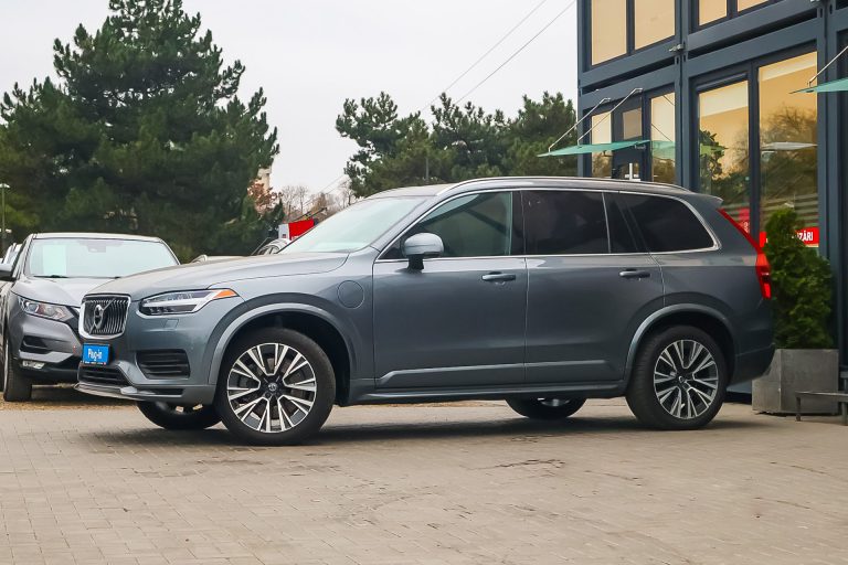 VOLVO XC90
