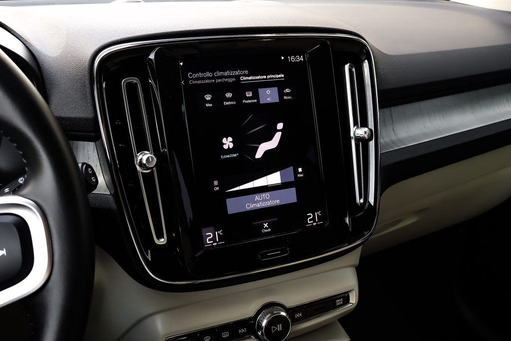 Volvo XC40