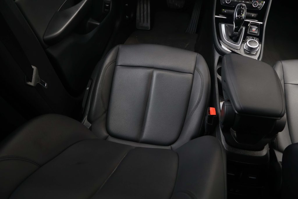 BMW 216D