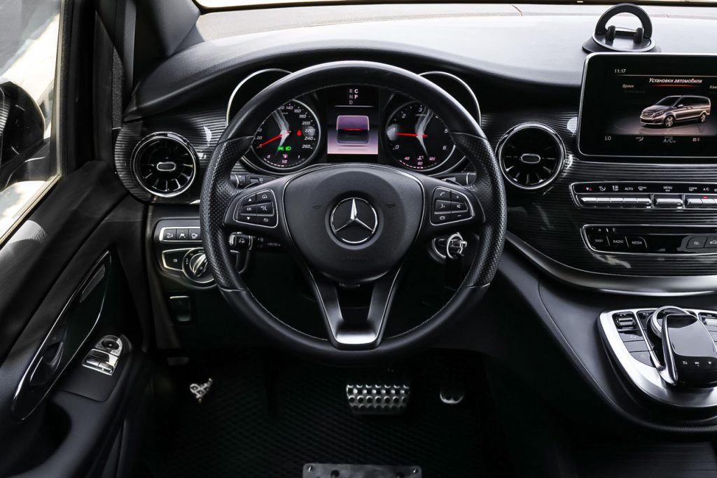 Mercedes V-Class