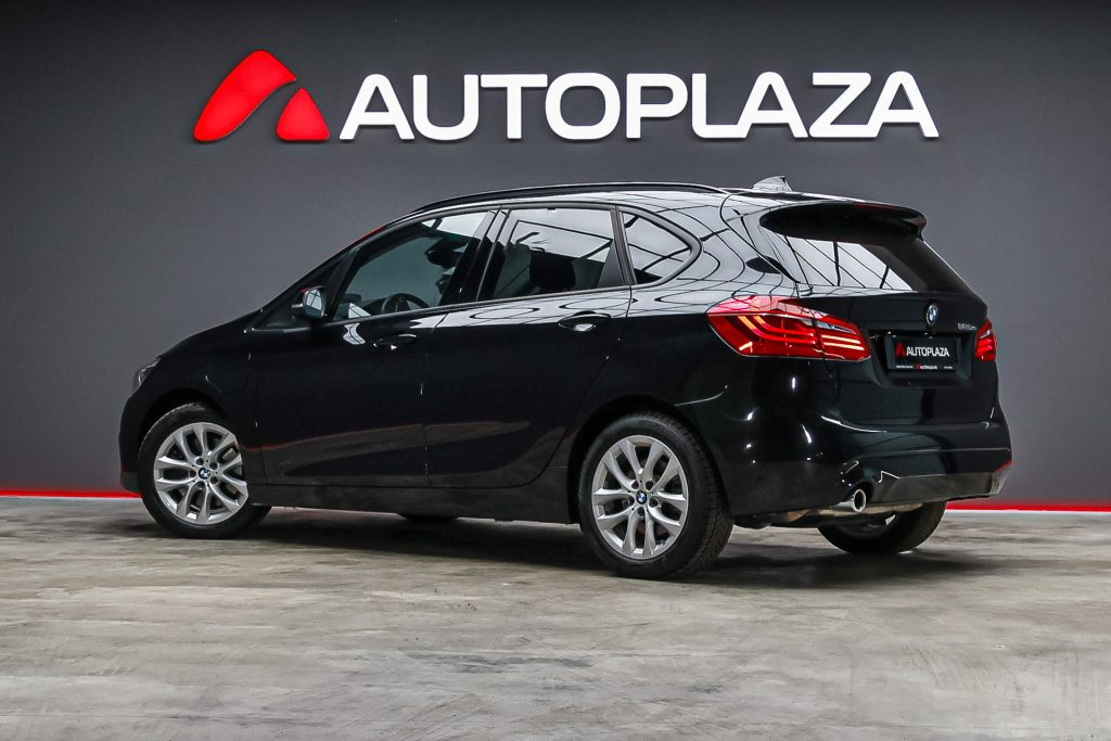 BMW 225XE