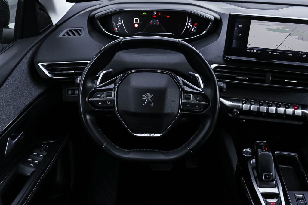 Peugeot 5008 2021