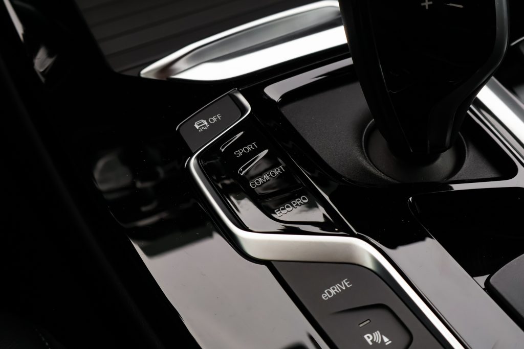 BMW  X3