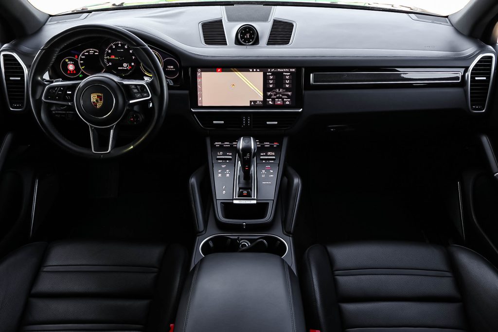 Porsche Cayenne 2021