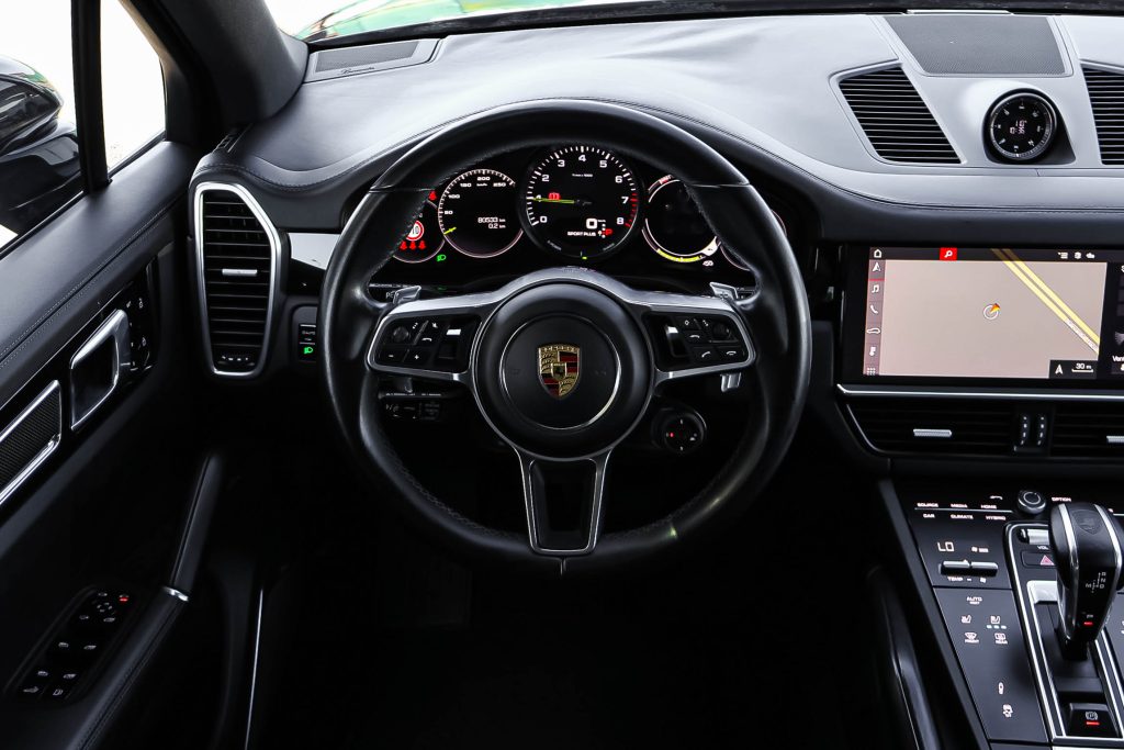 Porsche Cayenne 2021