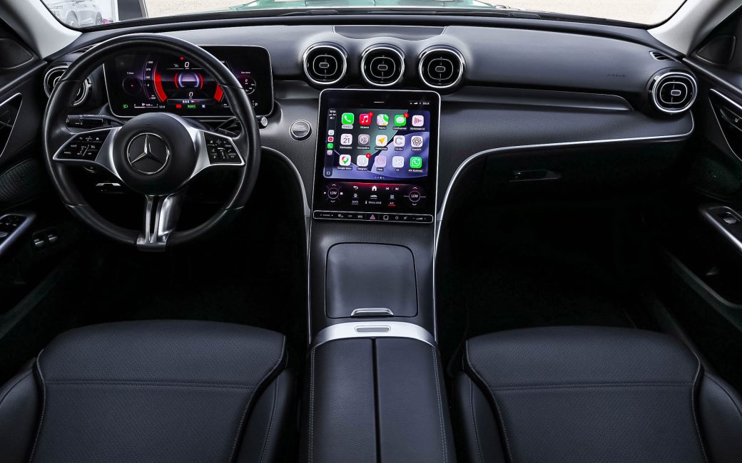 Mercedes Benz C-Class 2022