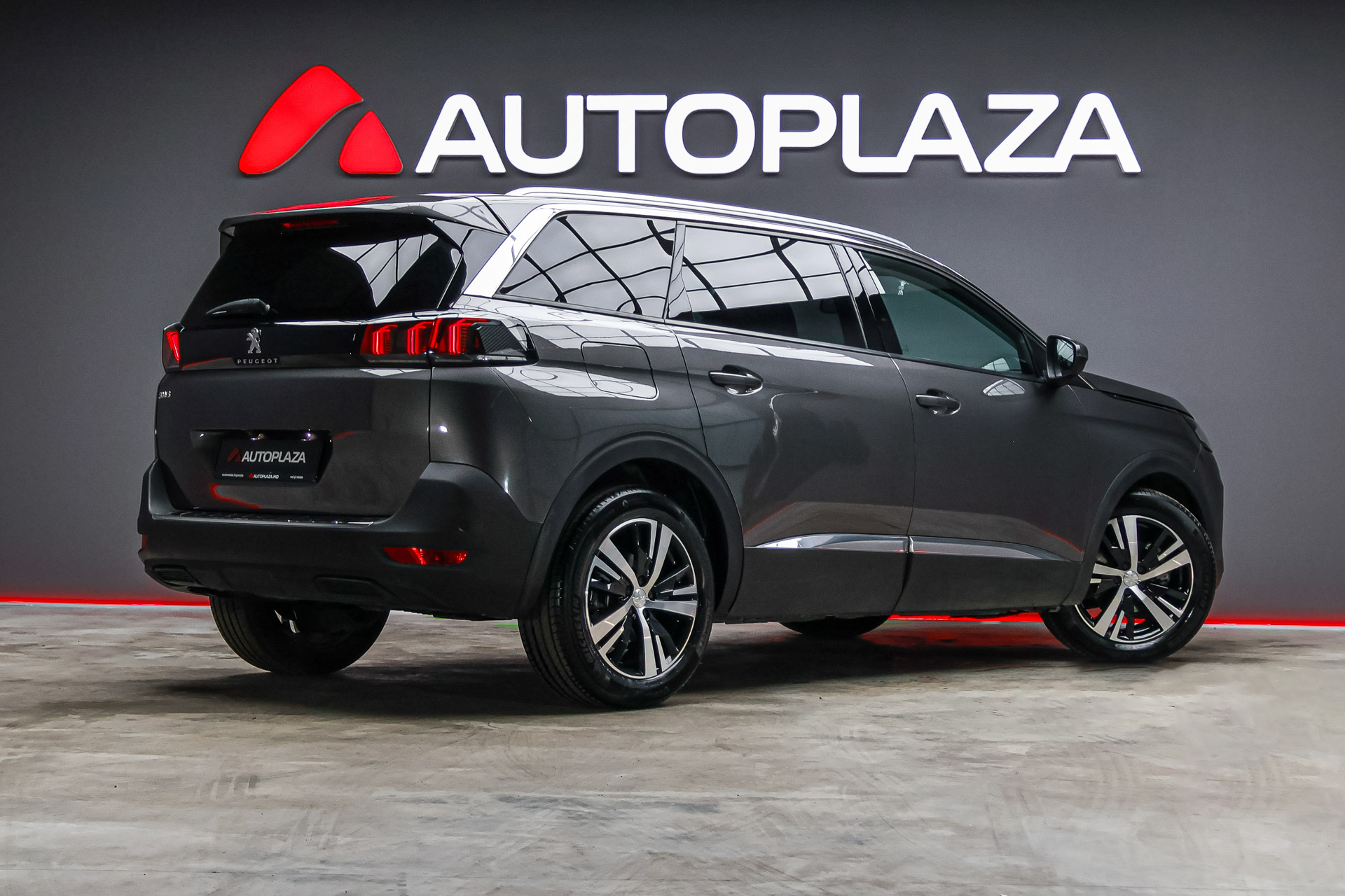 Peugeot 5008 2021, Diesel, 1.5, Automata, Gri, 17650€ cu parcurs