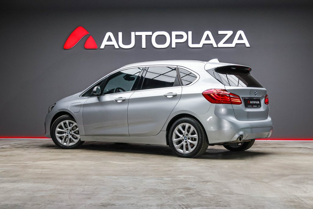 BMW Series 2