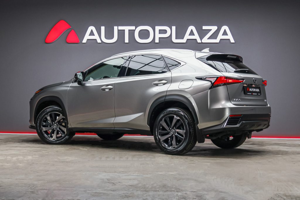 Lexus NX 2021