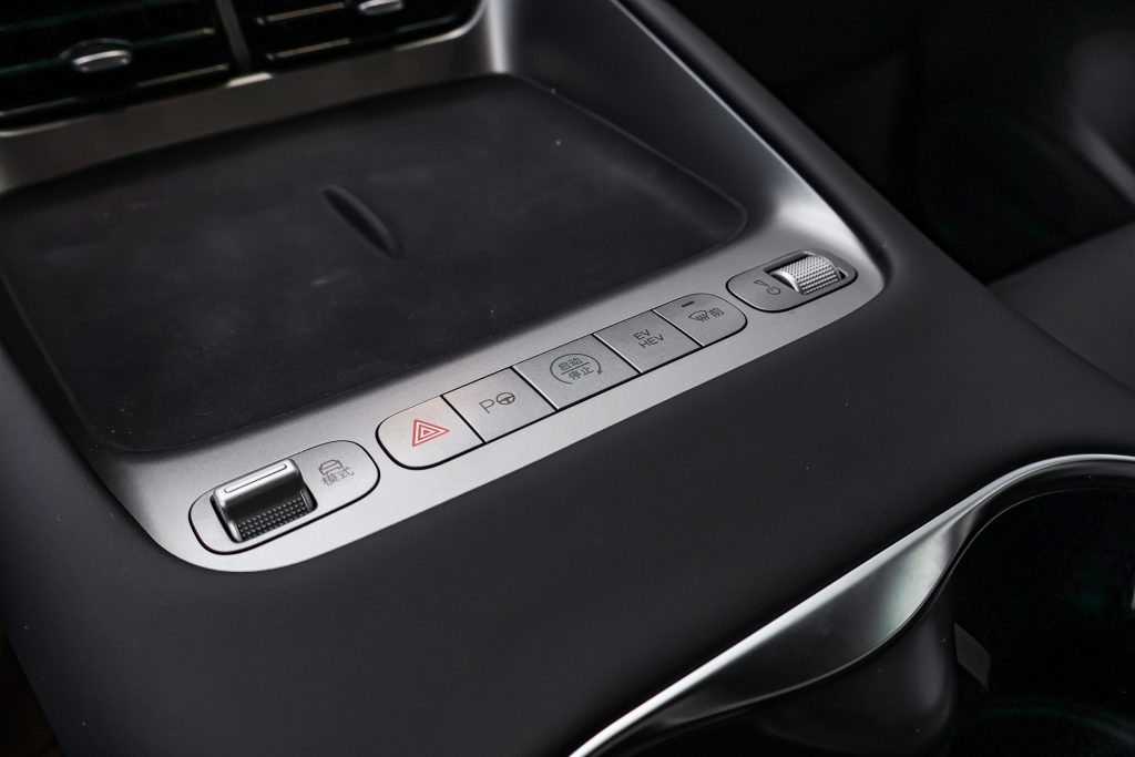 BYD Sealion 06