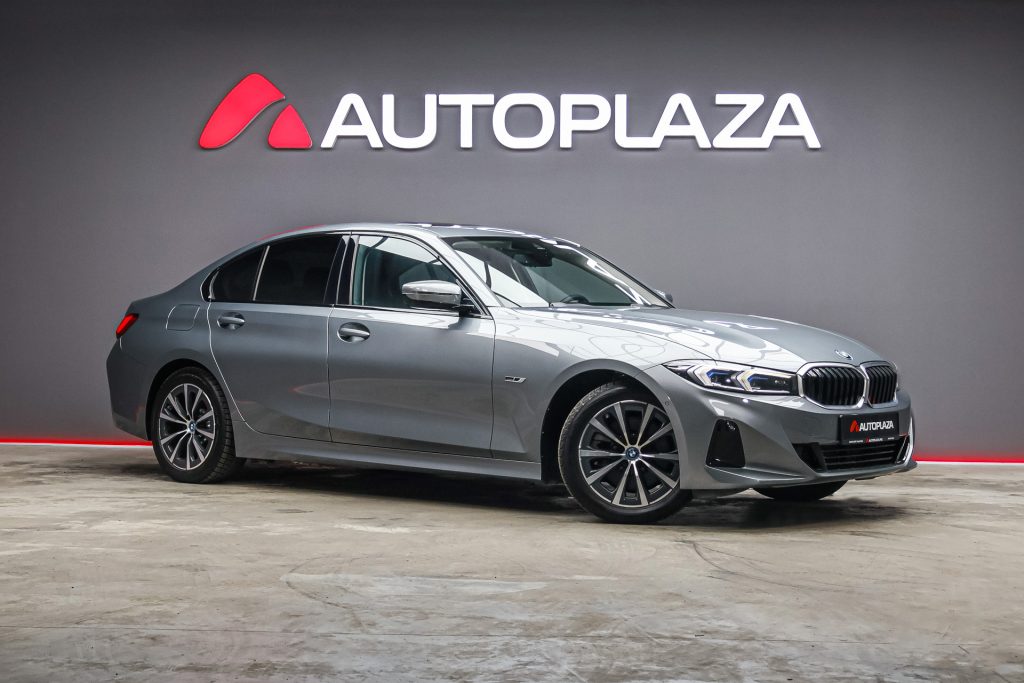 BMW 3 Series 2023