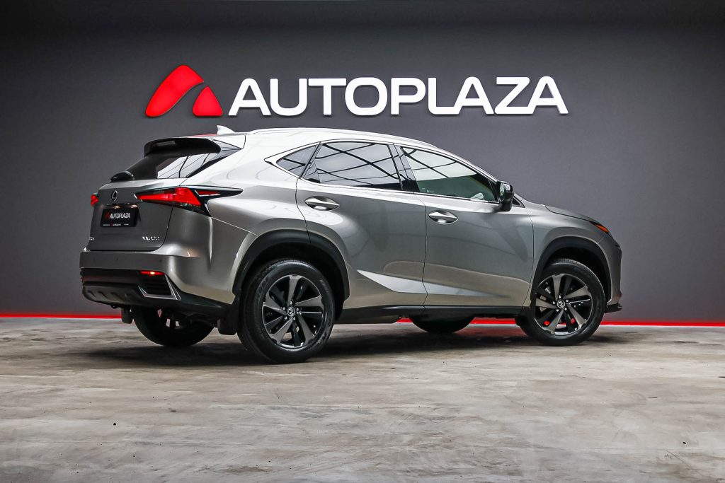 Lexus NX200