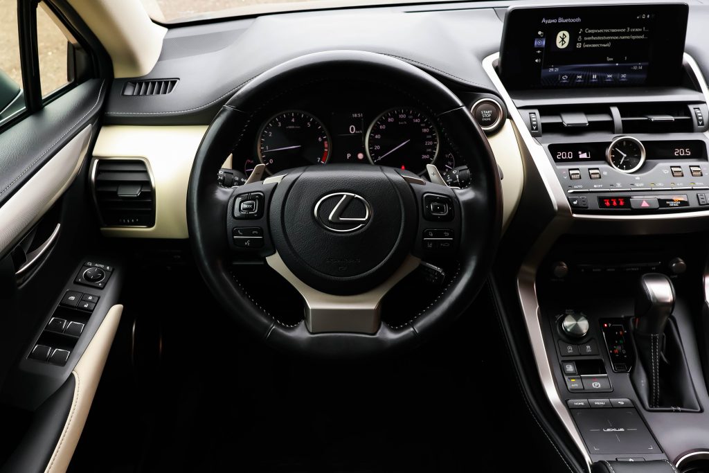Lexus NX200