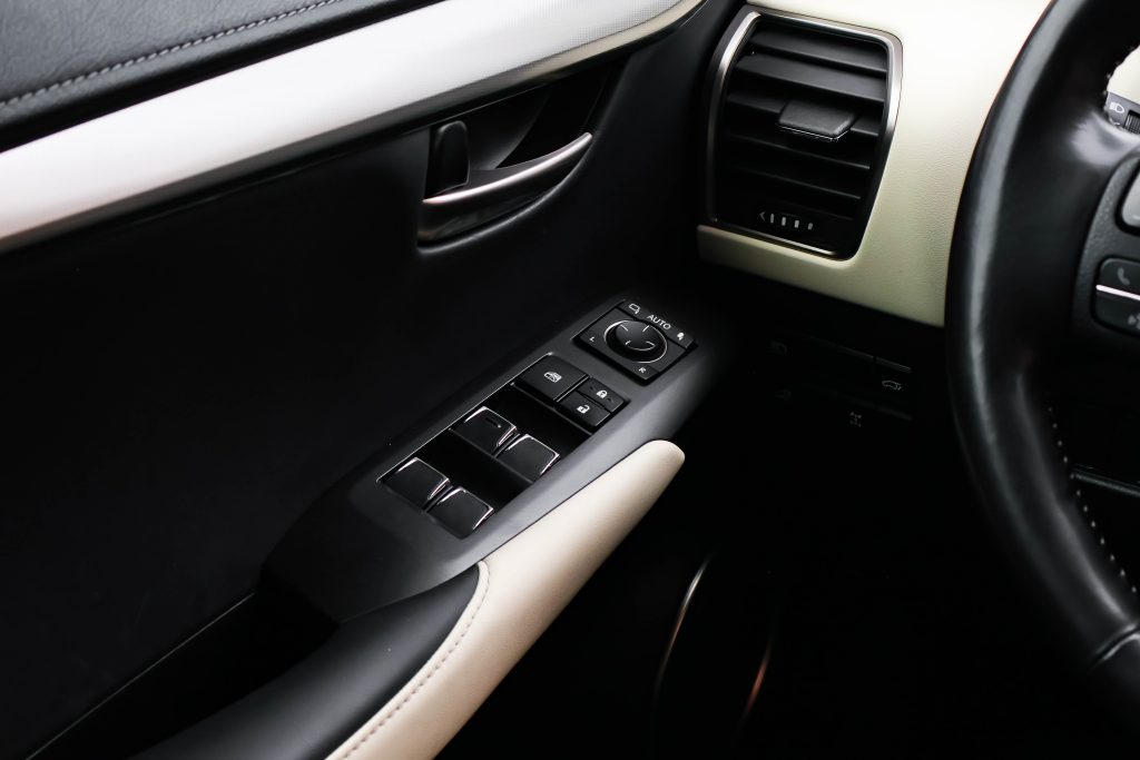 Lexus NX200