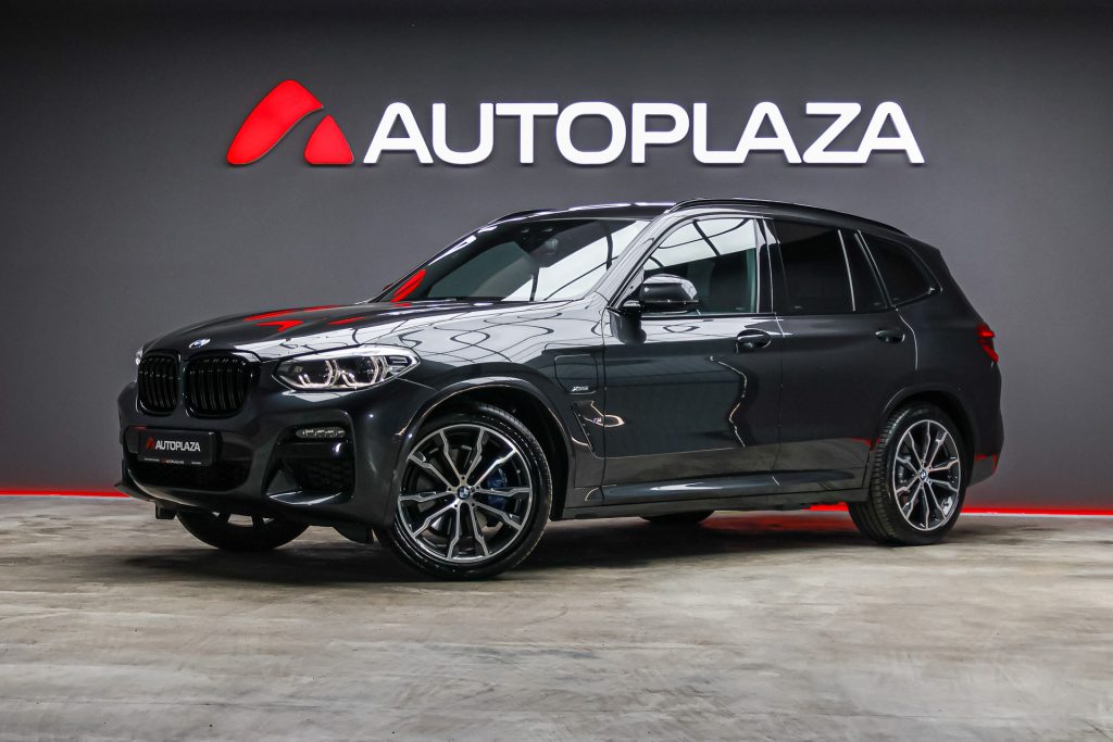BMW  X3