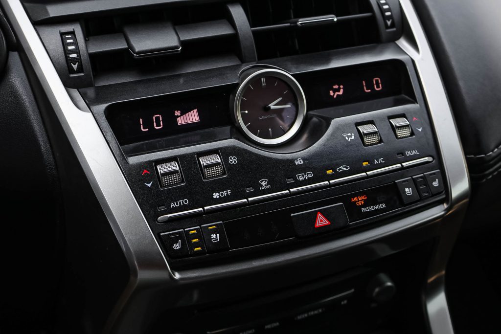 Lexus NX300