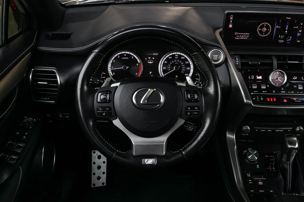 Lexus NX300