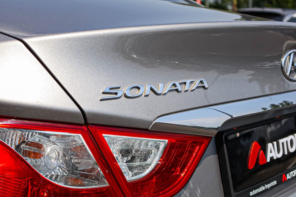  Hyundai Sonata