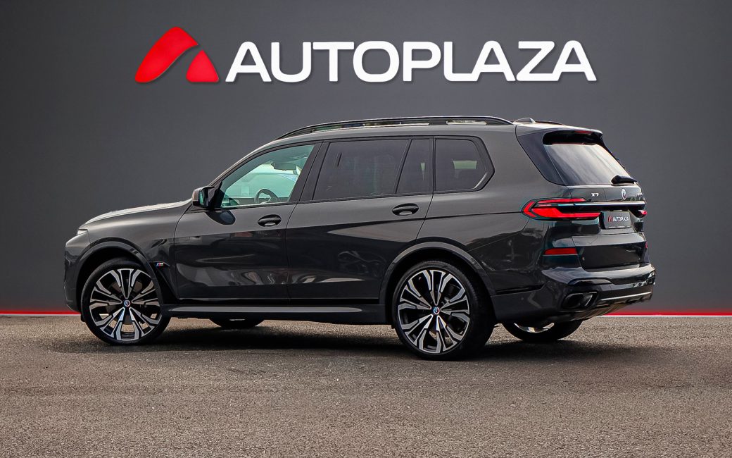 BMW X7 2022