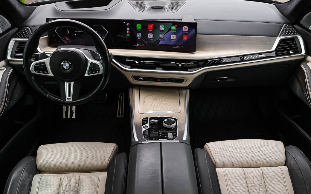 BMW X7 2022