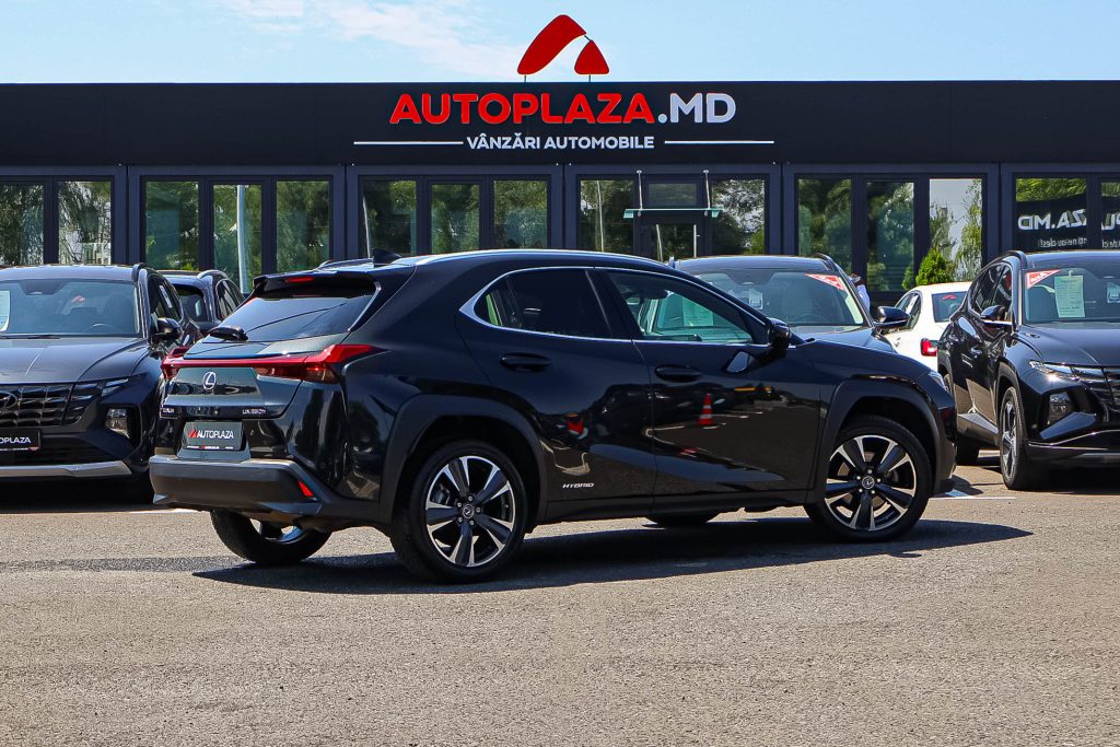 Lexus UX