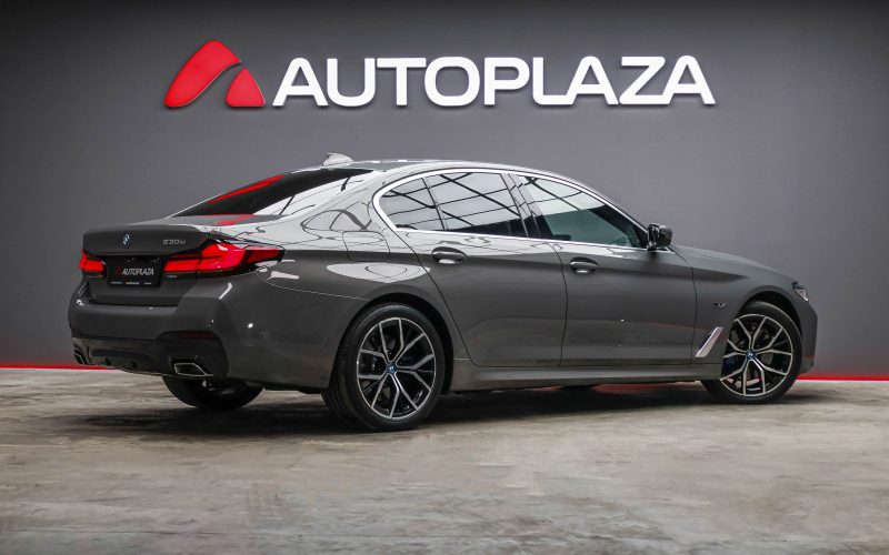 BMW 5 Series 2021