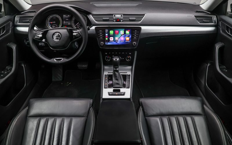 Skoda Superb 2021