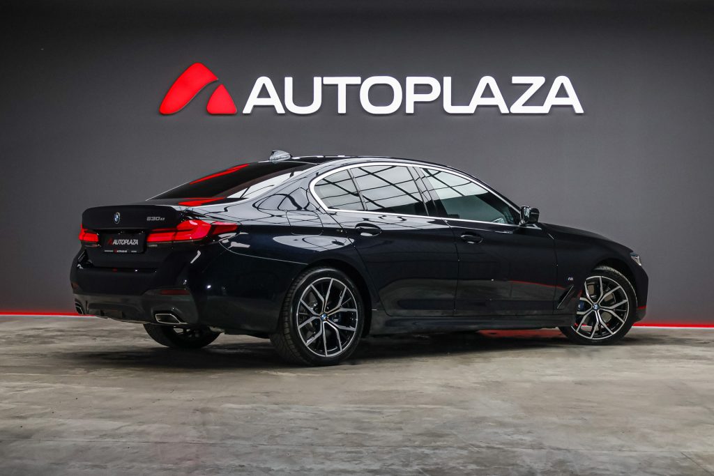 BMW 5 Series 2021