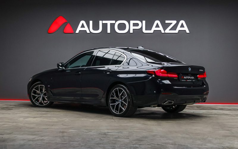BMW 5 Series 2021