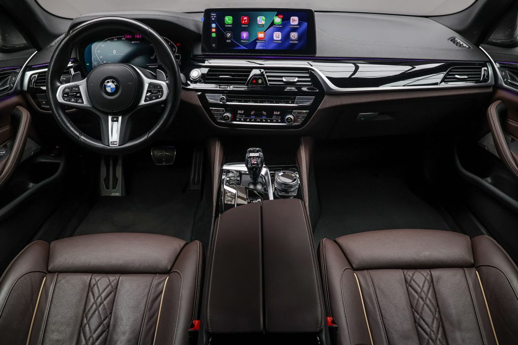 BMW 5 Series 2021
