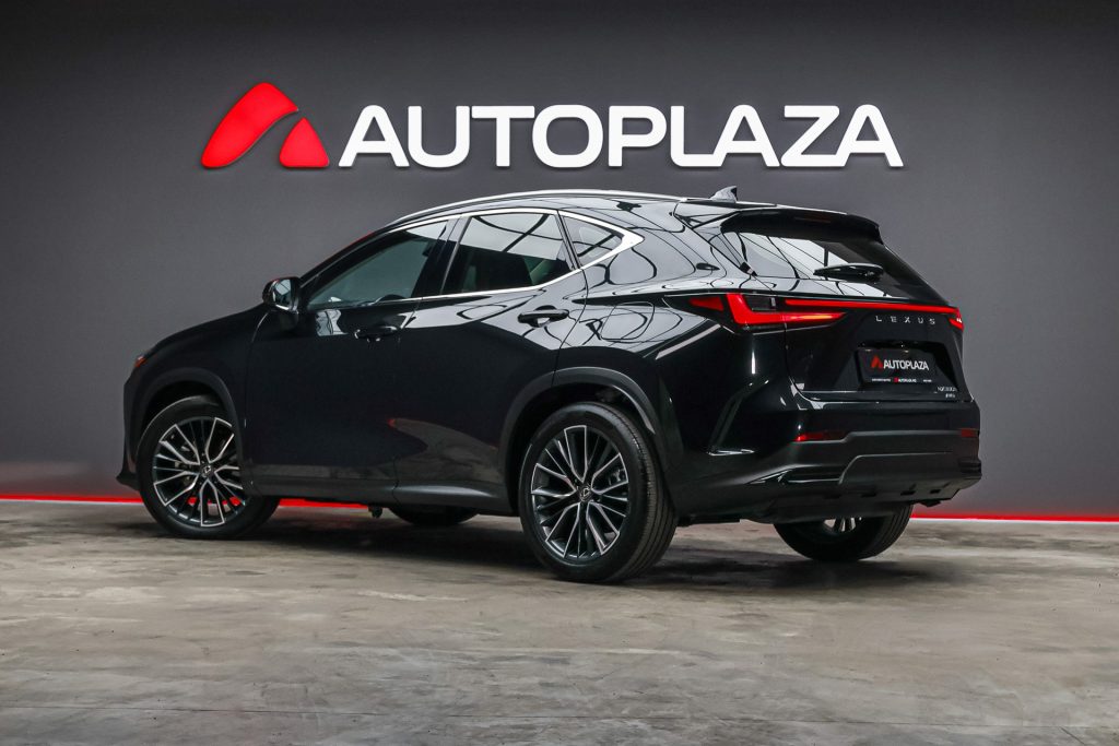 Lexus NX 2022