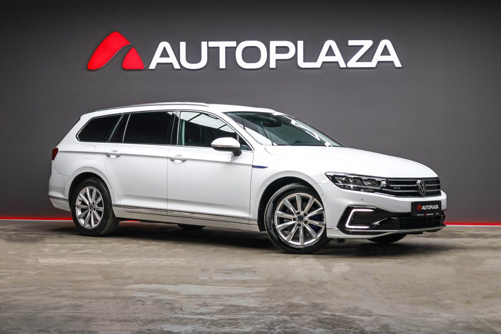 Volkswagen Passat 2023