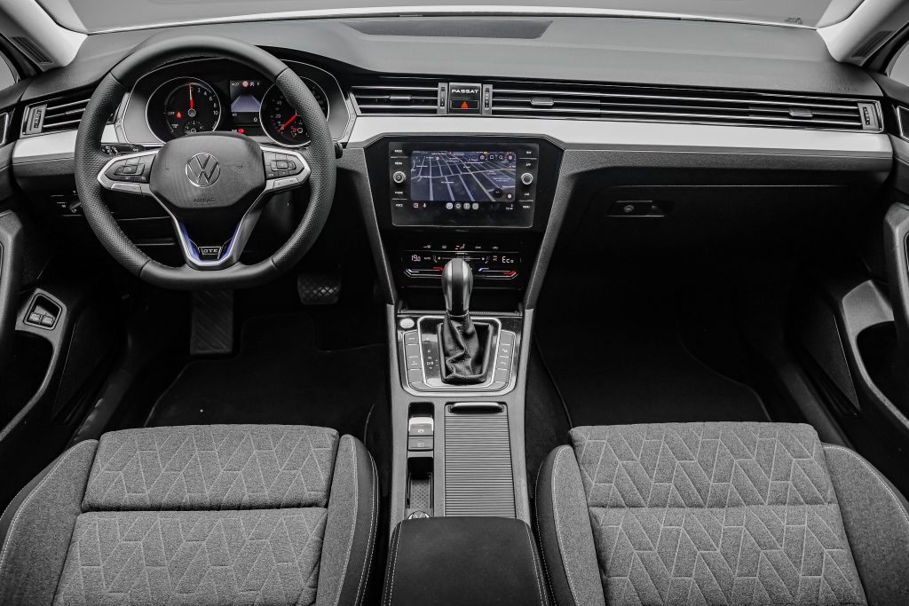 Volkswagen Passat 2023