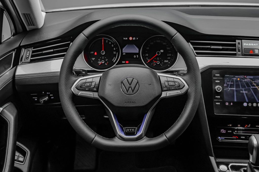 Volkswagen Passat 2023