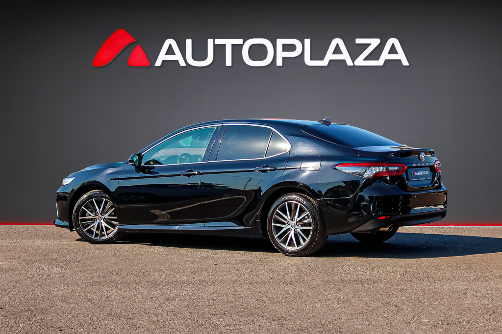 Toyota Camry 2023