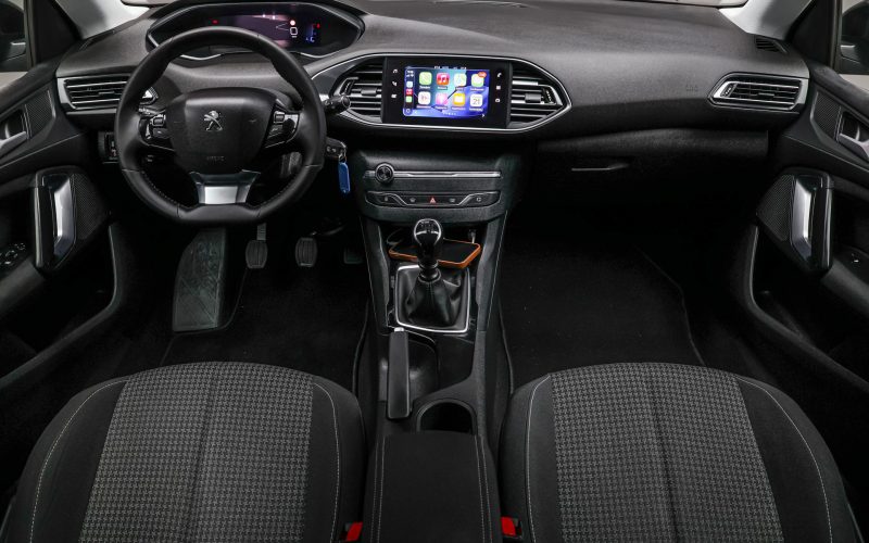Peugeot 308 2021