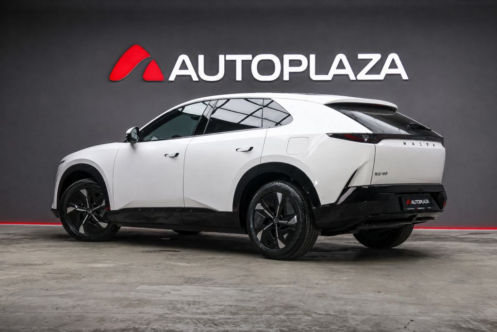 Mazda EZ-60 2025