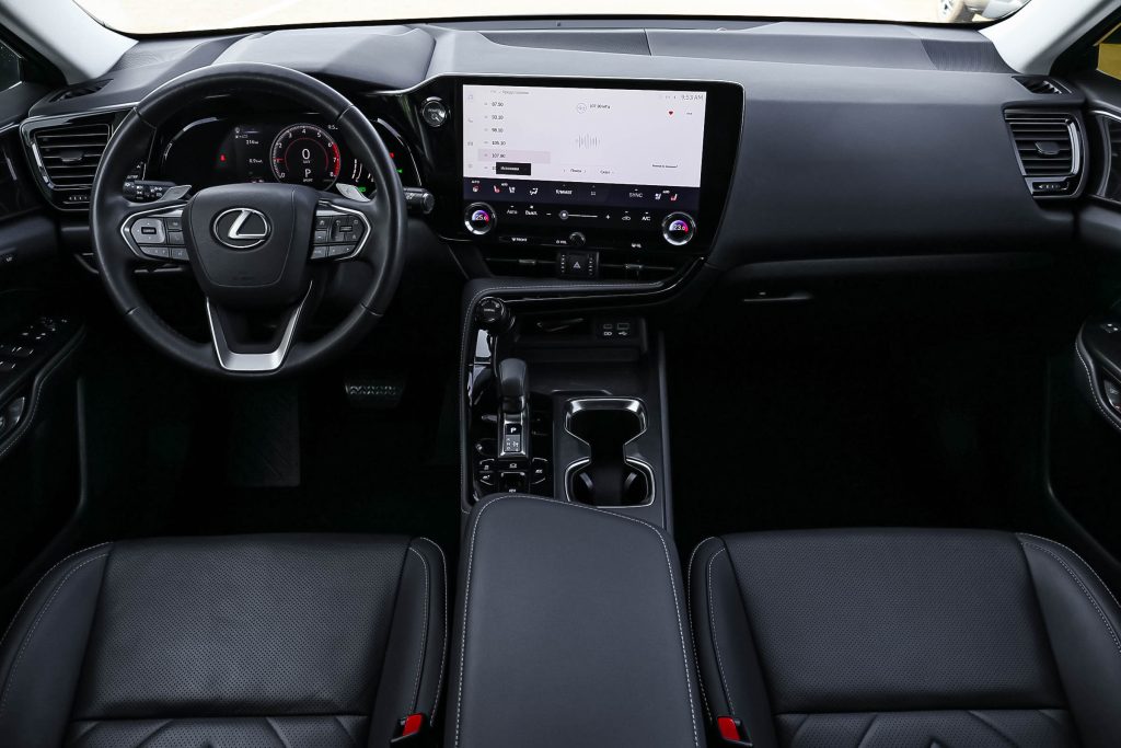 Lexus NX 2022