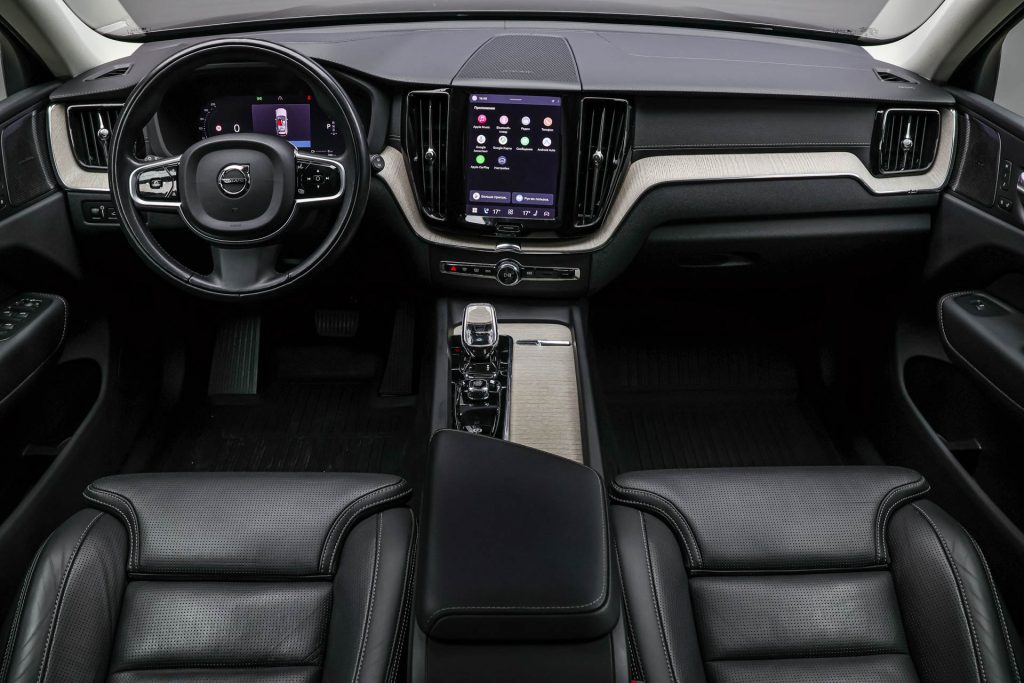 Volvo XC60 2022