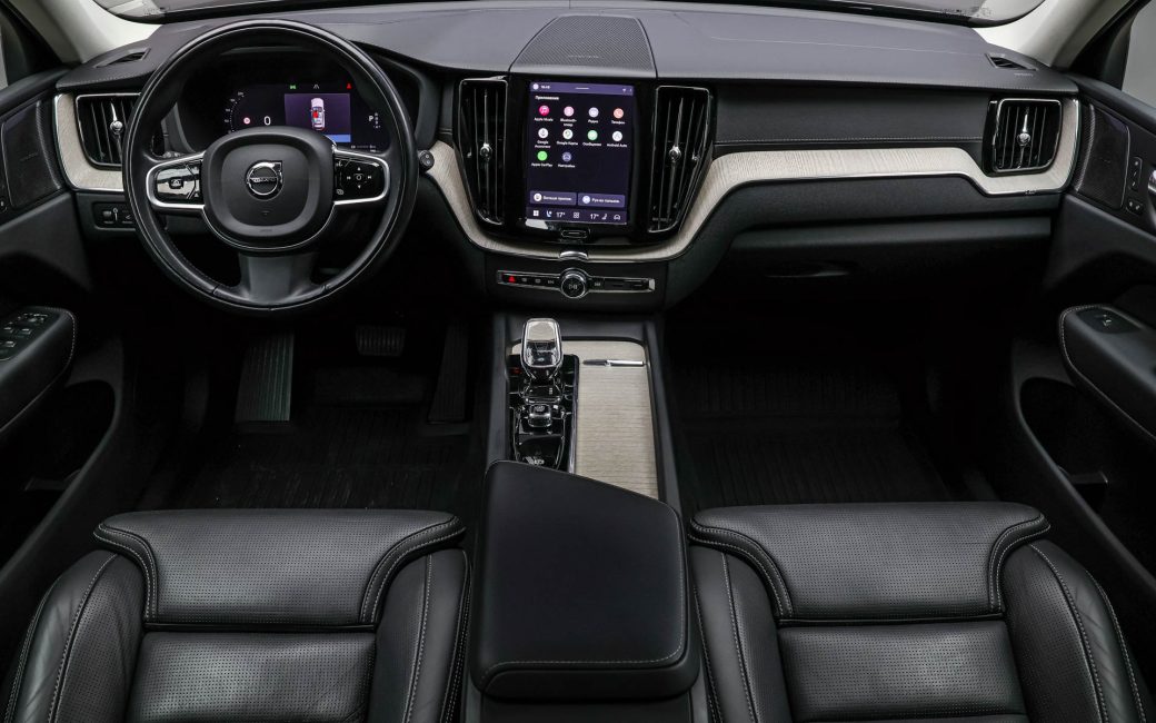 Volvo XC60 2022