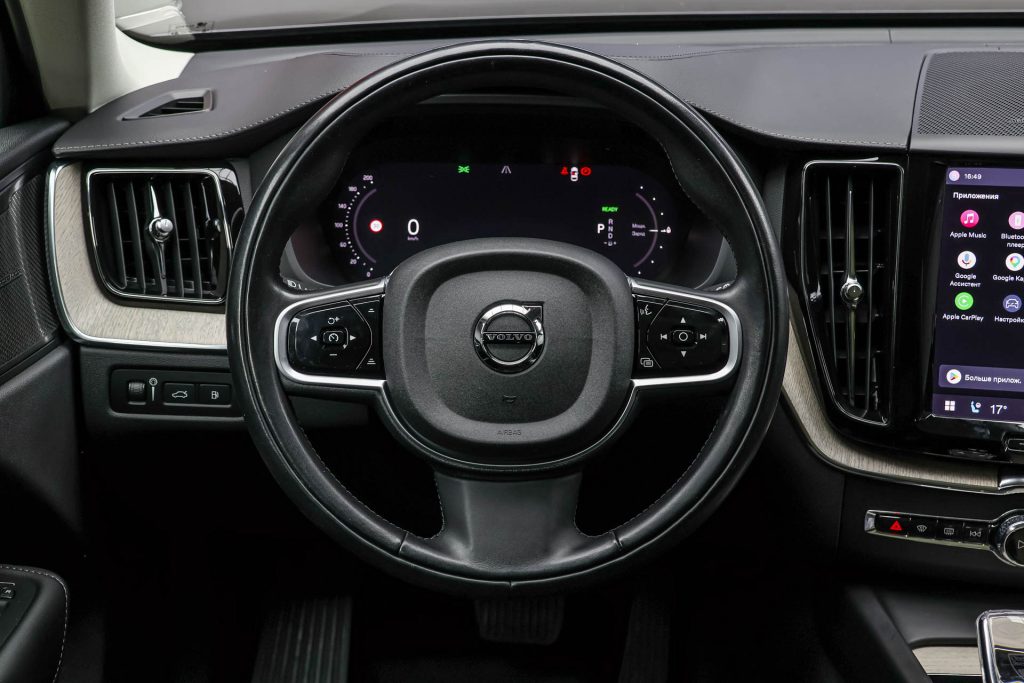 Volvo XC60 2022